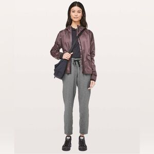 Lululemon On the Fly Heathered Black Joggers Size 2